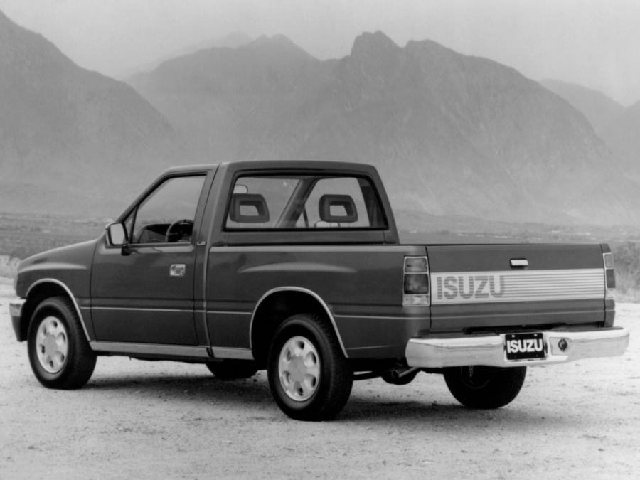  Isuzu Pickup LS 4x2 Standard Bed 1988 года  (фото 2 из 4)